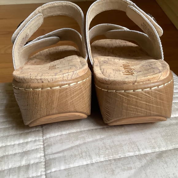 Alegria Krystal Leather Adjustable Slide Sandals Champagne SZ 37 - Picture 13 of 16